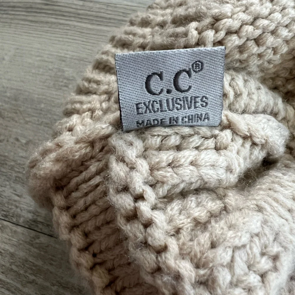 CC Beige Cable Knit Pom Pom Beanie Faux Fur Winter Hat Chunky OS